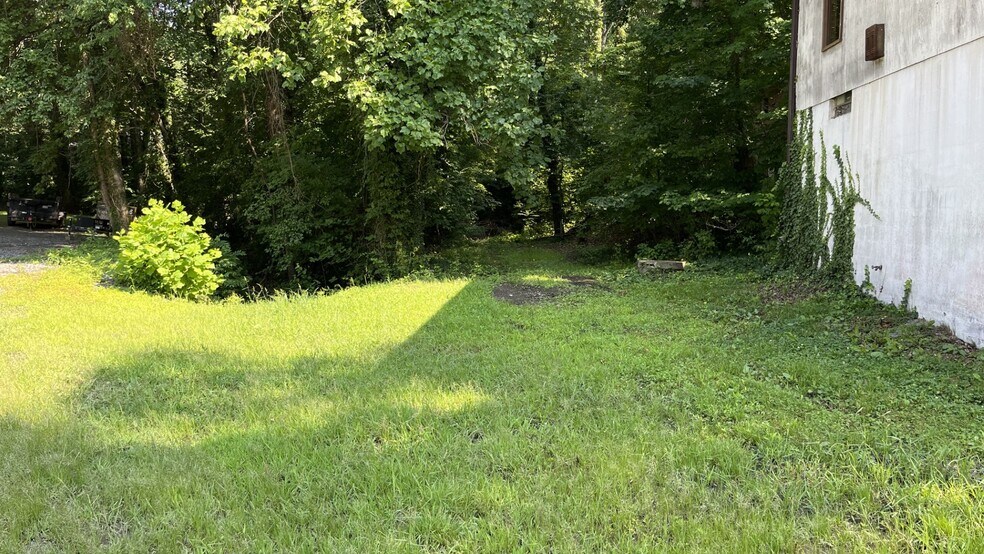 4985-4991 Bethania Rd, Winston-Salem, NC à louer - Photo de l’immeuble – Image 3 sur 13
