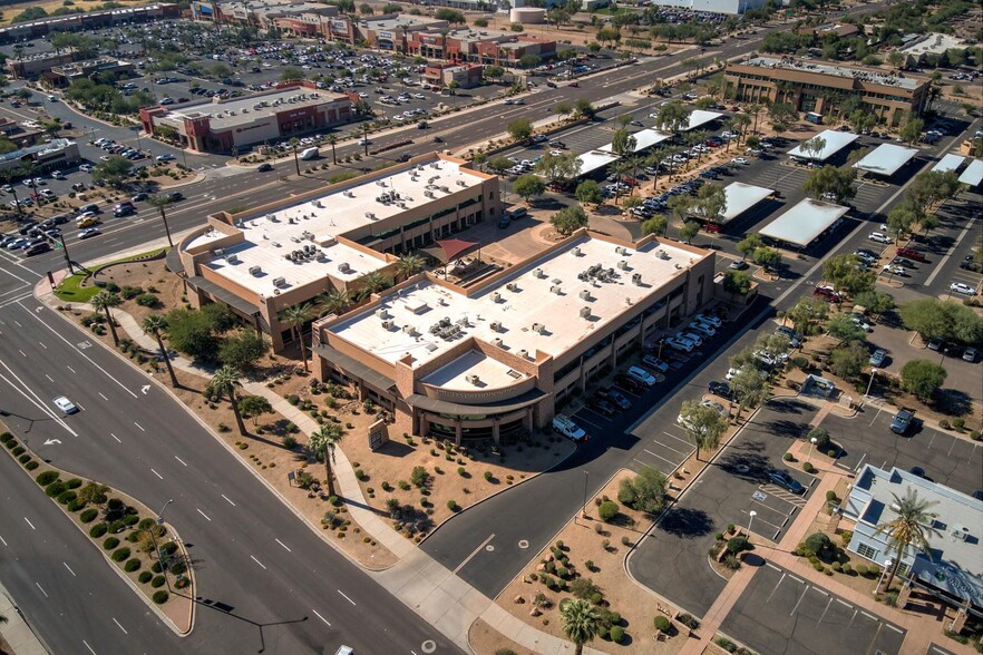 1616 N Litchfield Rd, Goodyear, AZ à louer - Photo de l’immeuble – Image 2 sur 14