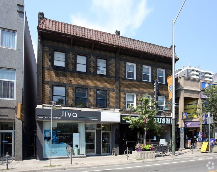 388 Bloor St W, Toronto, ON à louer - Photo de l’immeuble – Image 2 sur 2