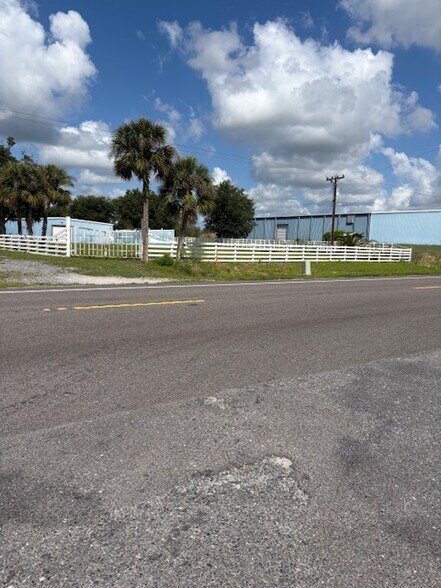 952 Kenansville, Kenansville, FL à louer - Photo de l’immeuble – Image 3 sur 20