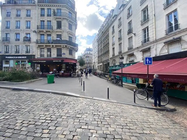 Local commercial dans Paris à louer Photo de l’immeuble– Image 1 sur 6