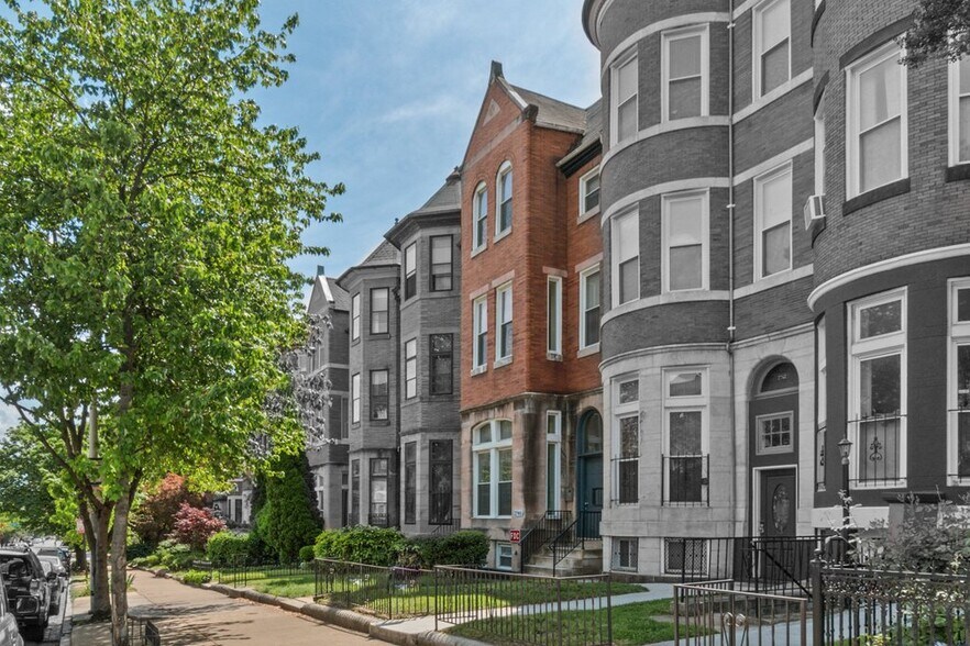 2740 Saint Paul St, Baltimore, MD à vendre - Photo de l’immeuble – Image 3 sur 50
