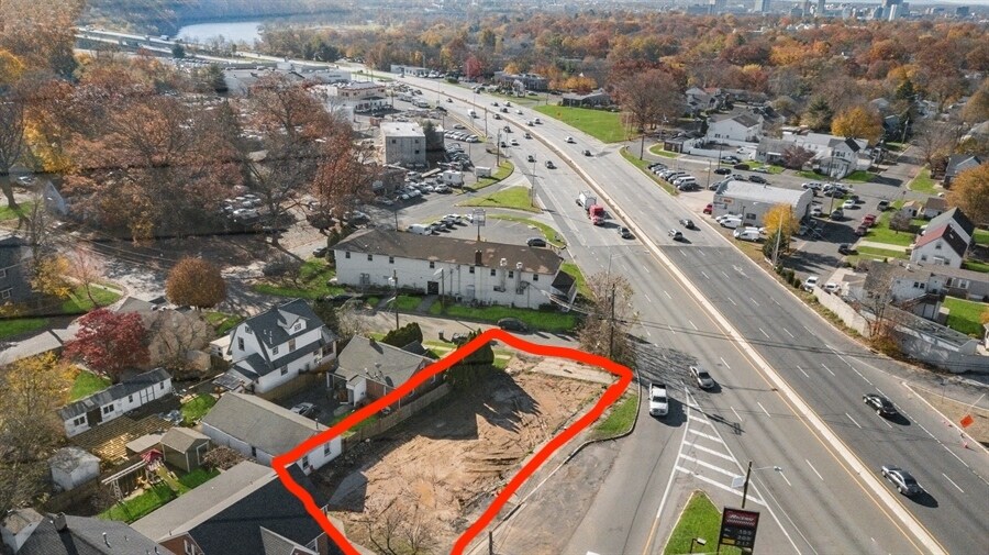 49 Player, Edison, NJ à vendre - Photo de l’immeuble – Image 3 sur 6
