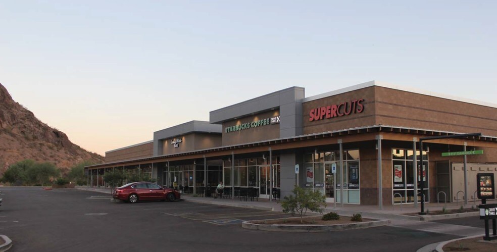 1537 W Broadway Rd, Tempe, AZ à louer - Photo principale – Image 1 sur 11