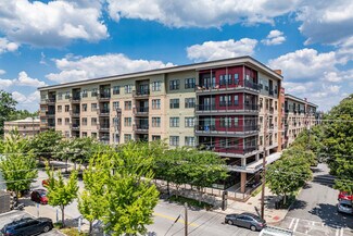 Plus de détails pour 675 N Highland Ave NE, Atlanta, GA - Bureau/Local commercial à louer