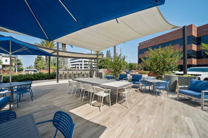 701 S Parker St, Orange, CA à louer - Photo de l’immeuble – Image 1 sur 15