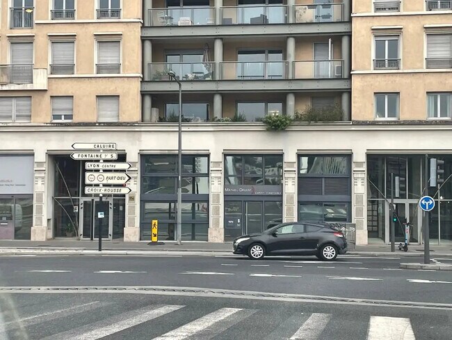 Plus de détails pour Bureau à louer