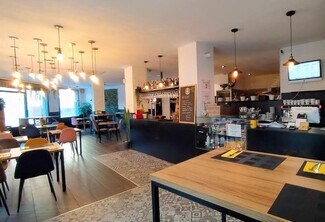 Plus de détails pour Local commercial à louer