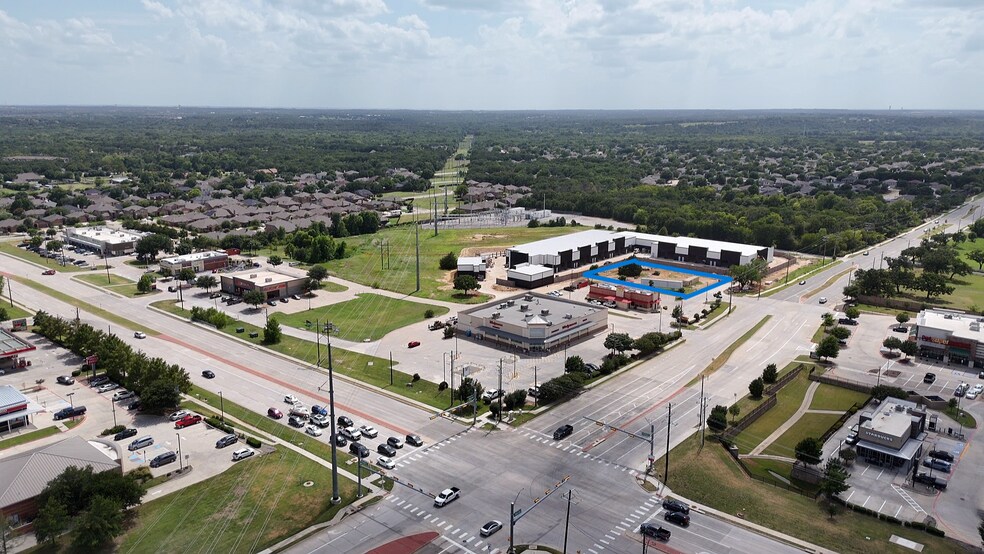Teasley Ln, Denton, TX à vendre - Photo de l’immeuble – Image 2 sur 7