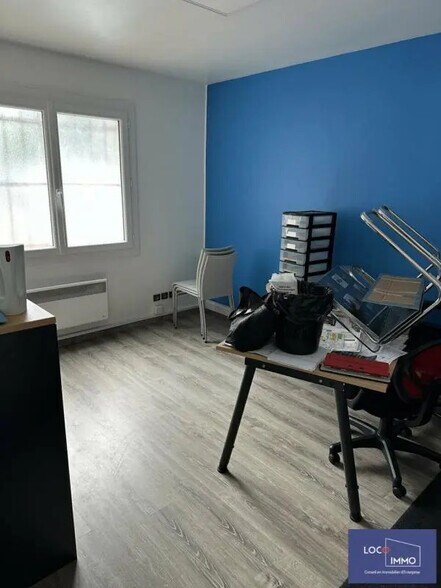 Local d'activités dans Eysines à vendre - Photo de l’immeuble – Image 2 sur 4