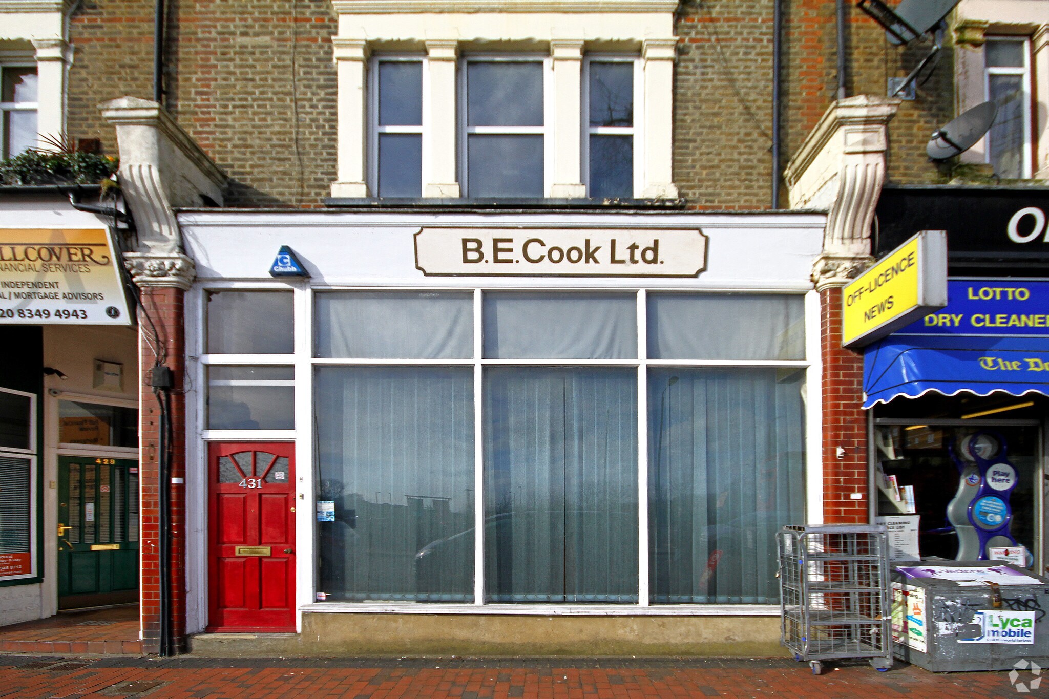 431 High Rd, Londres à vendre Photo de l’immeuble– Image 1 sur 5