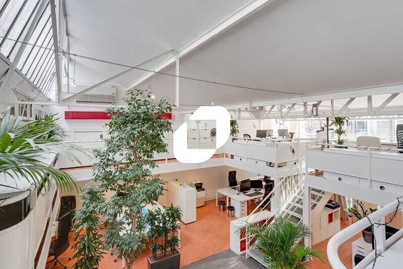 Bureau dans Suresnes à louer - Photo de l’immeuble – Image 2 sur 8