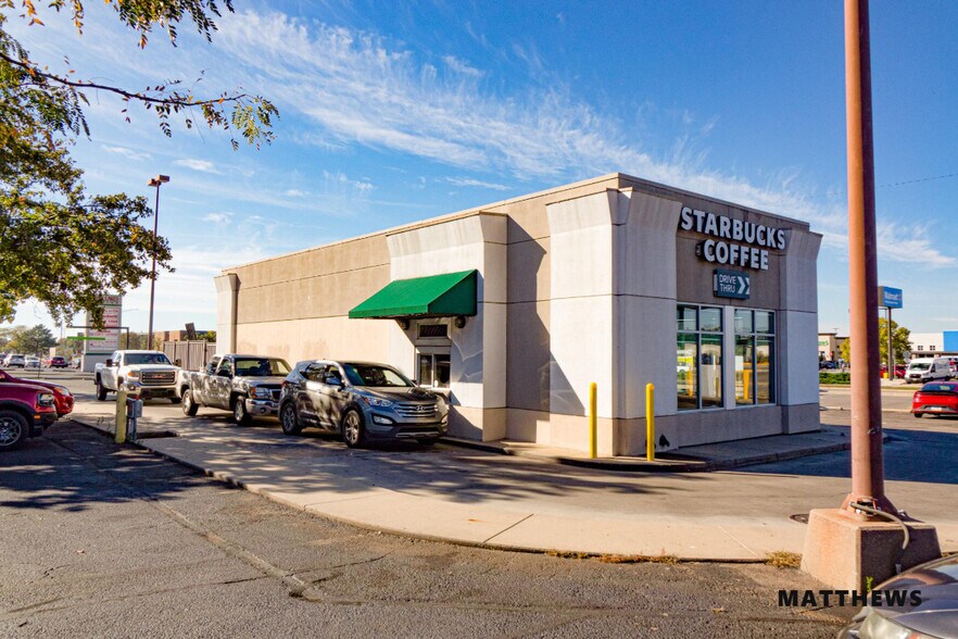 2166 N Amidon Ave, Wichita, KS à vendre - Photo de l’immeuble – Image 1 sur 3