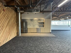 4700 San Pablo Ave, Emeryville, CA à louer Photo intérieure– Image 2 sur 5