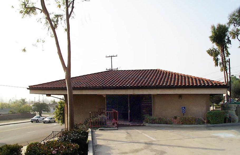 1107 E Lincoln Ave, Orange, CA à louer - Autre – Image 3 sur 9