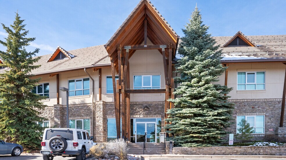 32135 Castle Ct, Evergreen, CO à vendre - Photo de l’immeuble – Image 3 sur 9