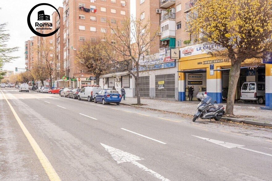Calle Virgen de la Consolación, Granada, Granada à vendre - Photo de l’immeuble – Image 2 sur 9