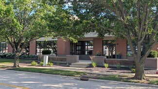 Plus de détails pour 1625 Commerce Pky, Bloomington, IL - Local d’activités à vendre