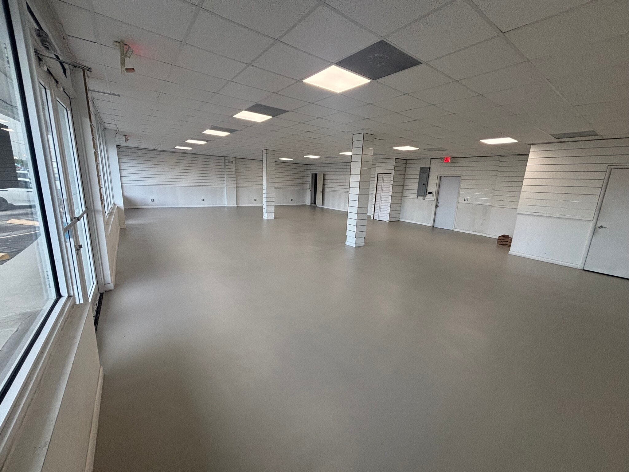 6741-6757 SW 8th St, Miami, FL à louer Photo intérieure– Image 1 sur 9