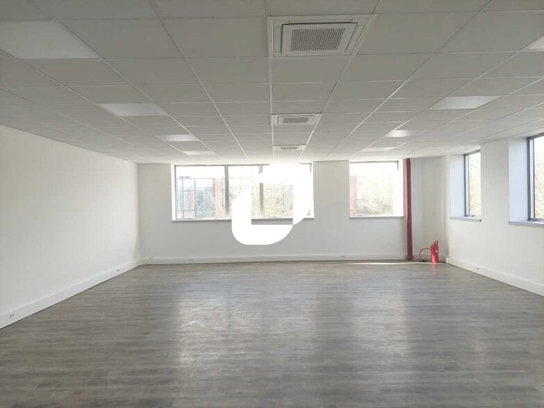 130 H Avenue Joseph Kessel, Voisins-le-Bretonneux à louer - Photo intérieure – Image 2 sur 21