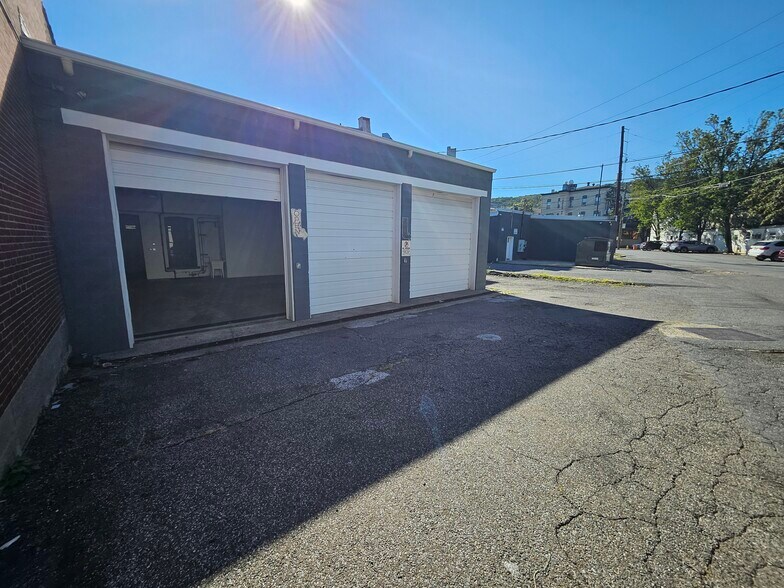 312 Brodhead Ave, Bethlehem, PA à louer - Photo de l’immeuble – Image 2 sur 16