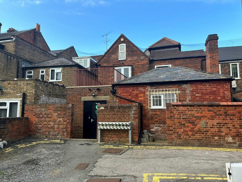 81 High St, Maidenhead à louer - Photo de l’immeuble – Image 1 sur 4