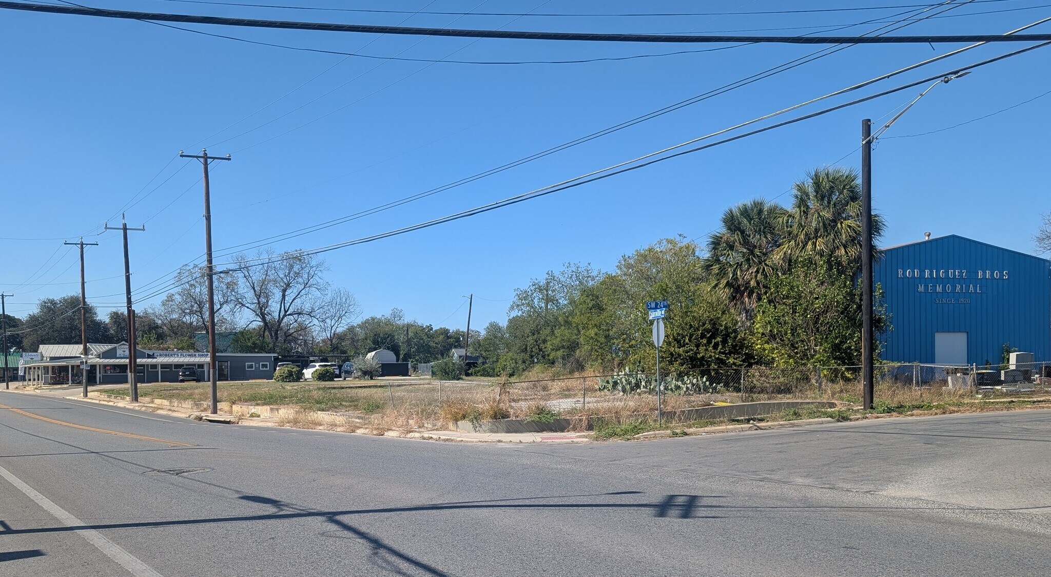 407 Castroville rd, San Antonio, TX à vendre Photo principale– Image 1 sur 2
