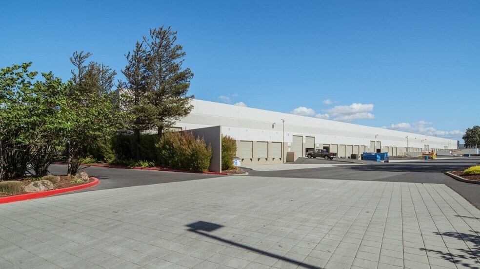 6600 Stevenson Blvd, Fremont, CA à louer - Photo de l’immeuble – Image 2 sur 4