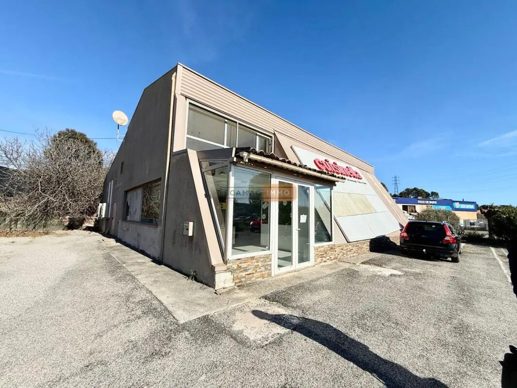 Local commercial dans Trans-en-Provence à louer Photo de l’immeuble– Image 1 sur 14