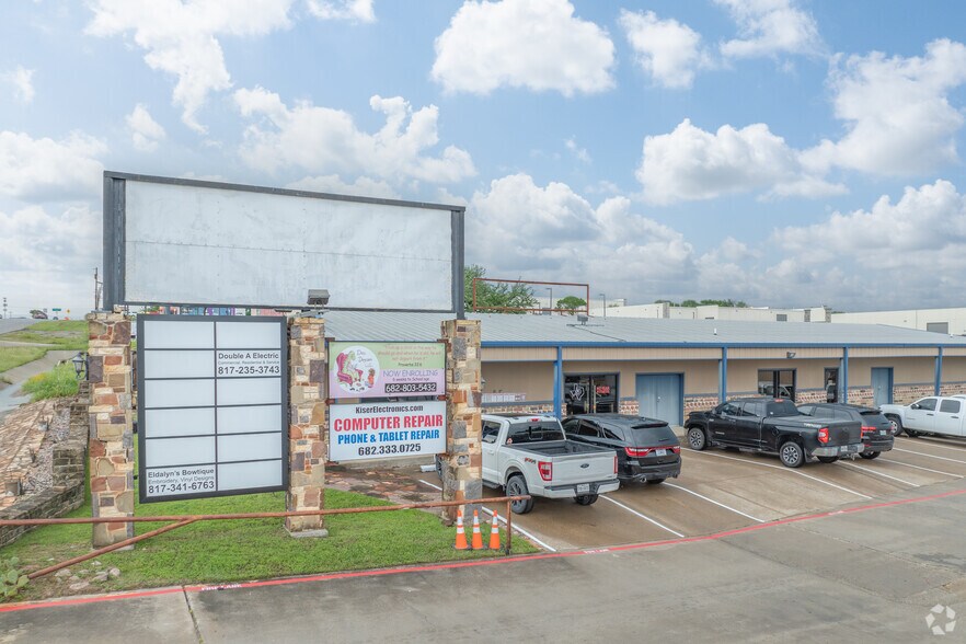 2602 Fort Worth Hwy, Weatherford, TX à louer - Photo de l’immeuble – Image 3 sur 20