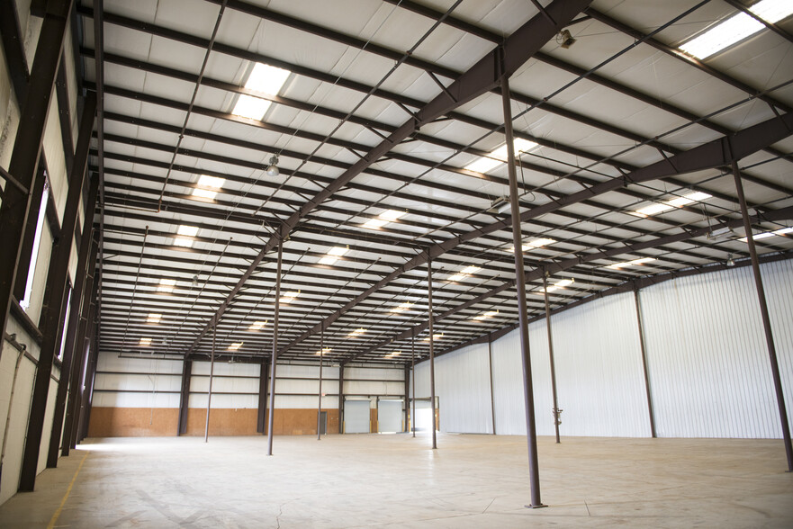 1506-1518 Industrial Park Dr, Maysville, KY à louer - Photo de l’immeuble – Image 3 sur 5