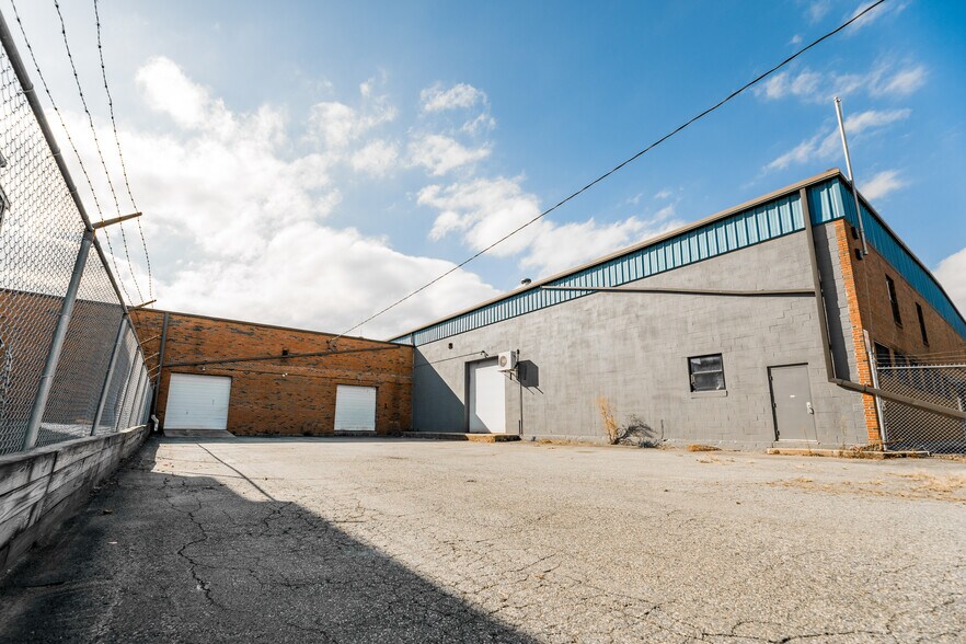 15 Winchester St, Medford, MA à louer - Photo de l’immeuble – Image 2 sur 7