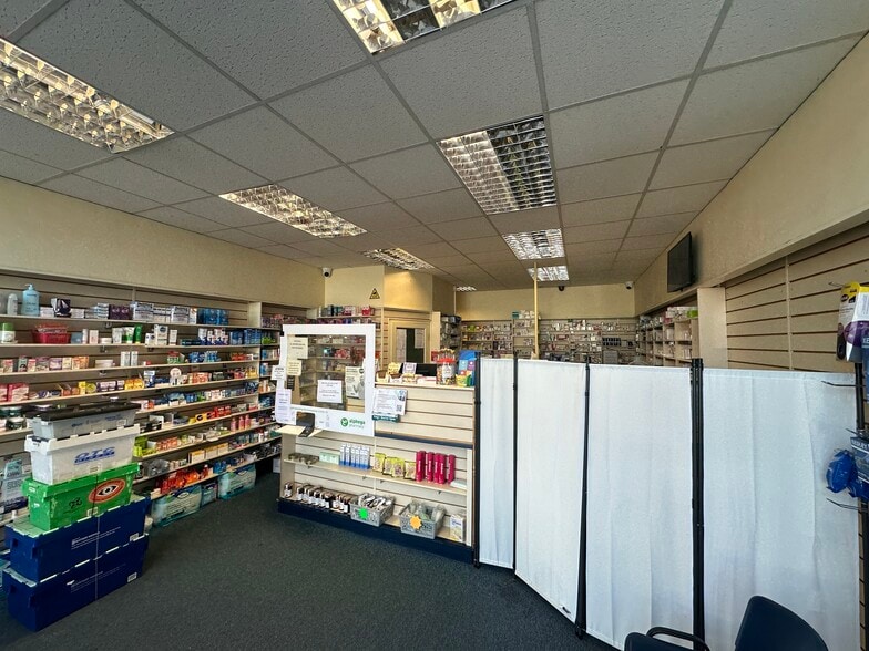 1215 Christchurch Rd, Bournemouth à louer - Photo de l’immeuble – Image 3 sur 5