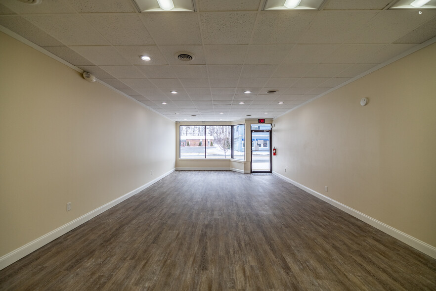 227 Genesee St, Chittenango, NY à louer - Photo de l’immeuble – Image 3 sur 25