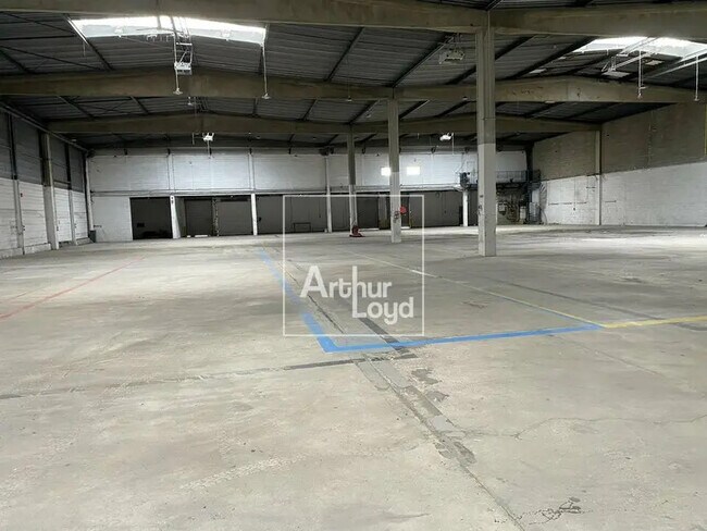 Plus de détails pour Bureau, Industriel/Logistique à louer