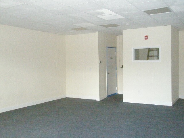498 S Livingston Ave, Livingston, NJ à louer - Photo intérieure – Image 3 sur 4