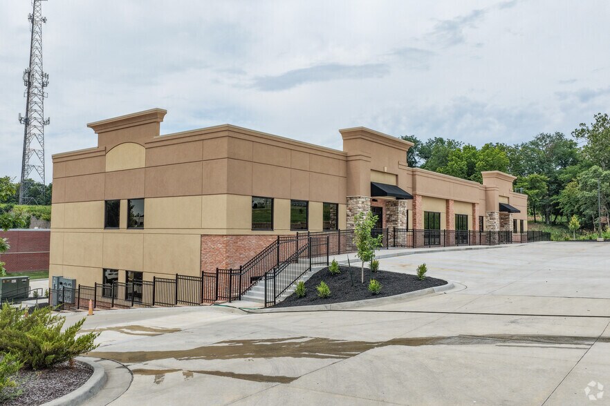 850 Haines Rd, Liberty, MO à louer - Photo de l’immeuble – Image 1 sur 6