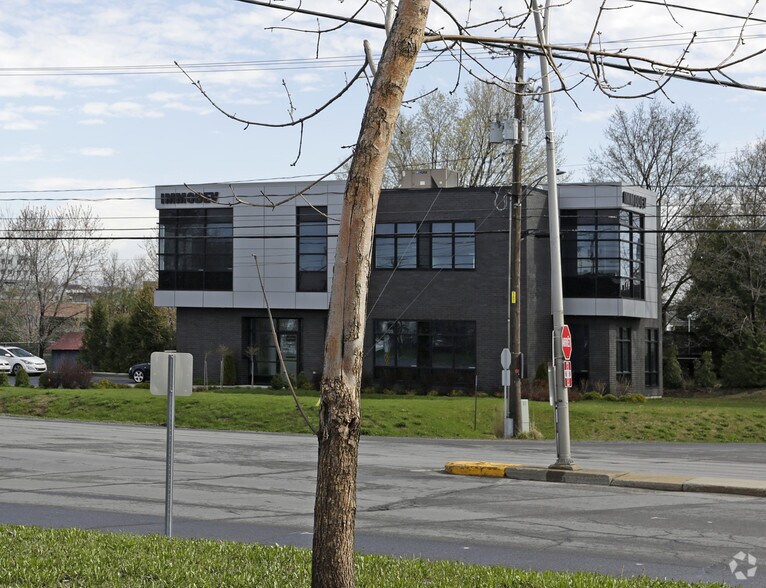 4550 Boul de la Grande-Allée, Boisbriand, QC à vendre - Photo de l’immeuble – Image 3 sur 3