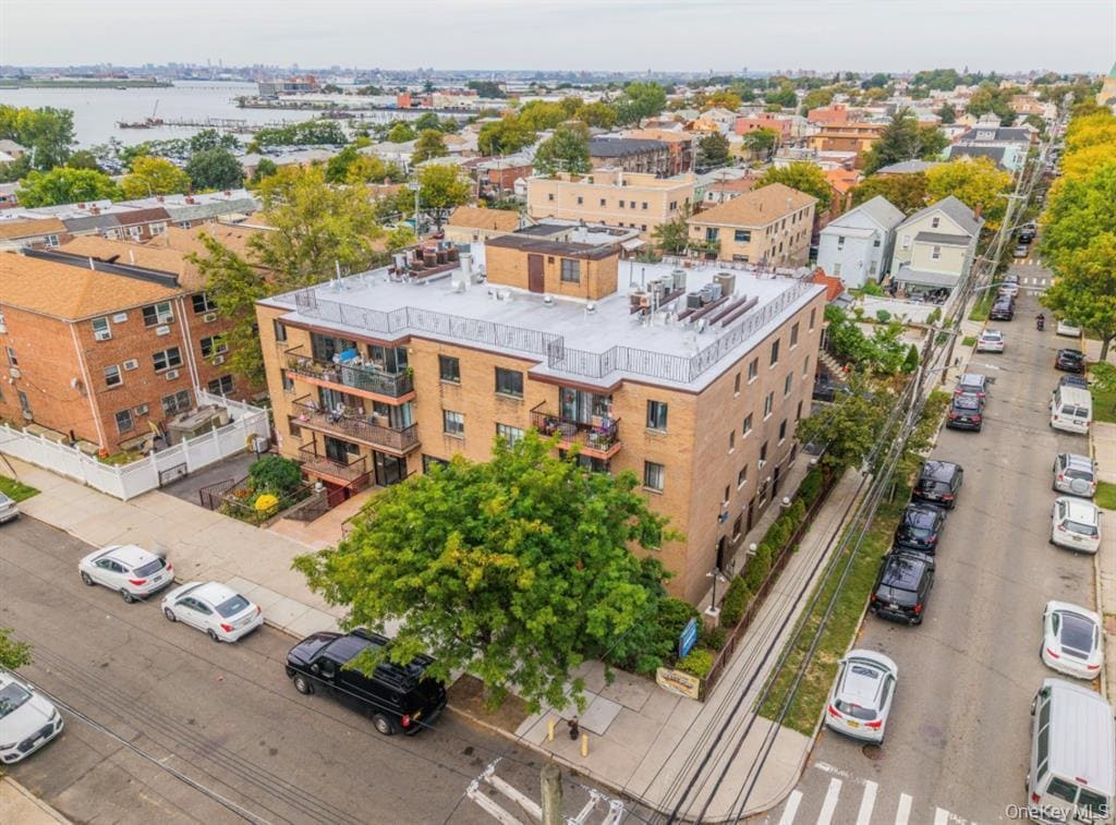 12215 25th Rd, Flushing, NY 11354 - Lot CF1 -  - Photo intérieure - Image 2 of 10