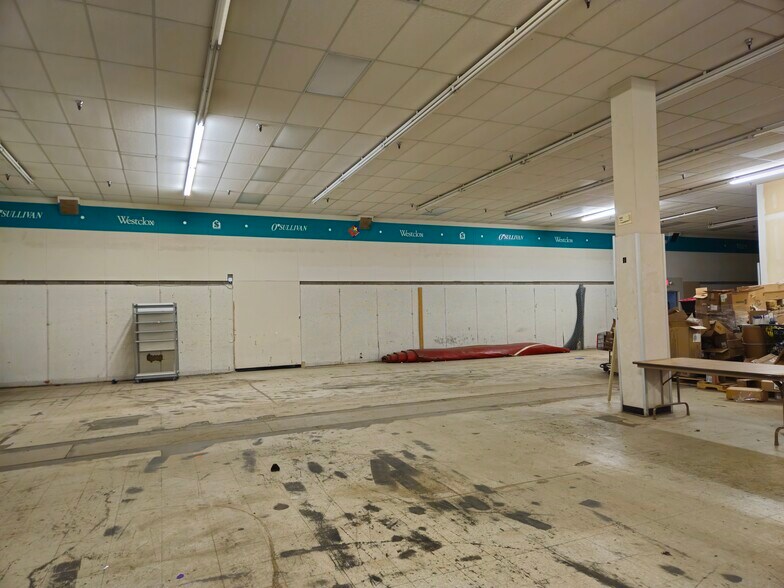 4495-4499 Mall Dr, Steubenville, OH à louer - Photo de l’immeuble – Image 3 sur 24