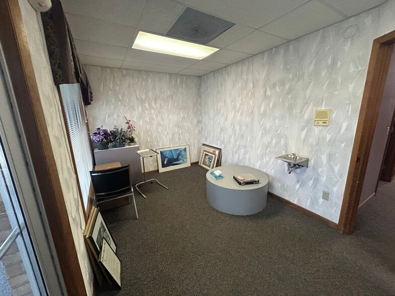 455 E Grand River Ave, Brighton, MI à louer - Photo intérieure – Image 3 sur 21