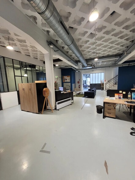 Bureau dans Lyon à vendre - Photo de l’immeuble – Image 3 sur 7