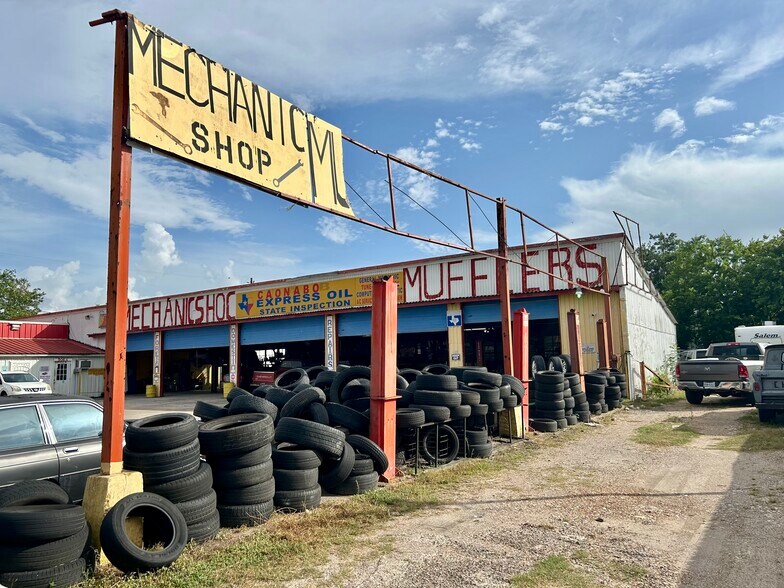 506 Houston Blvd, South Houston, TX à vendre - Photo de l’immeuble – Image 3 sur 6