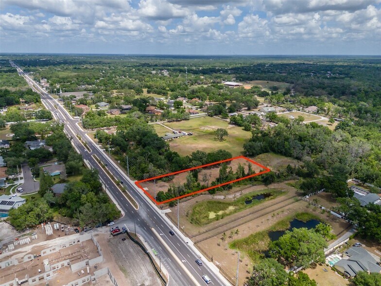 5106 Bell Shoals Rd, Valrico, FL à vendre - Photo de l’immeuble – Image 3 sur 18
