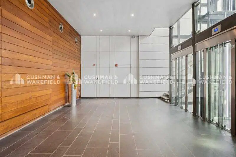 12 Rue De La Navigation, Lyon à louer - Photo de l’immeuble – Image 3 sur 14