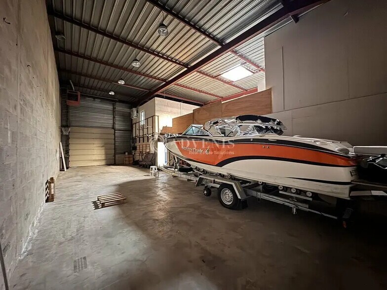 Local d’activités dans Gretz-Armainvilliers à louer - Photo de l’immeuble – Image 2 sur 6