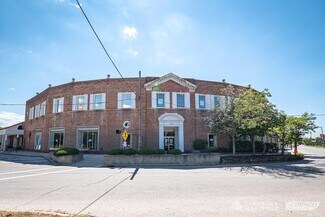 Plus de détails pour 2720 Van Aken Blvd, Cleveland, OH - Local commercial à louer