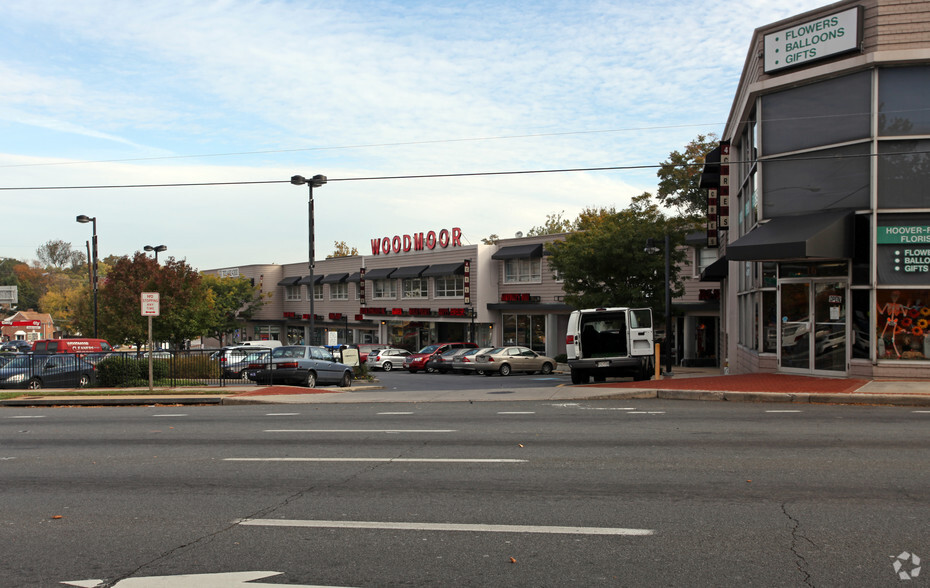 10129-10149 Colesville Rd, Silver Spring, MD à louer - Photo de l’immeuble – Image 1 sur 8