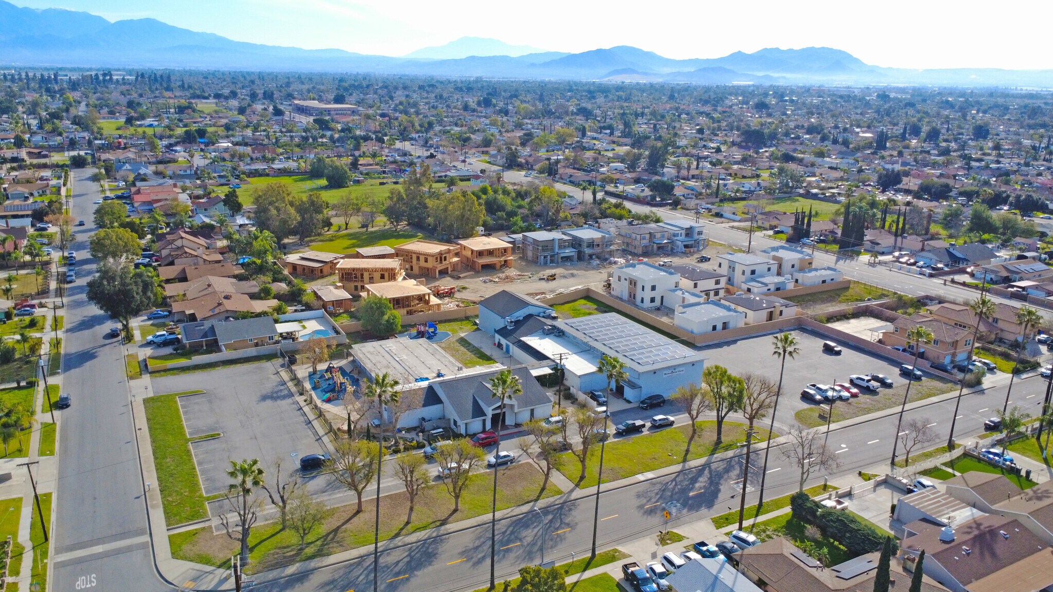 8833 Palmetto Ave, Fontana, CA à vendre Photo principale– Image 1 sur 8