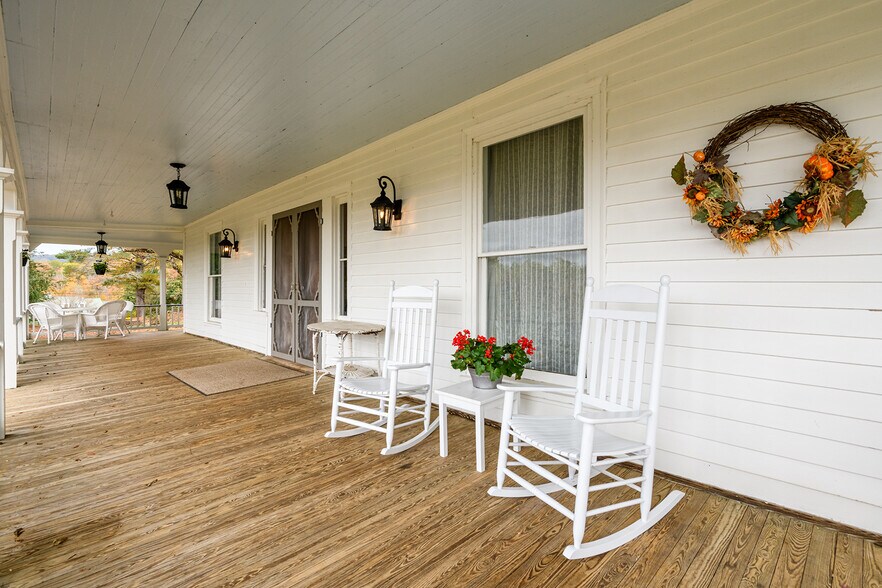 1526 Highway 255 N, Sautee Nacoochee, GA à vendre - Photo de l’immeuble – Image 3 sur 61